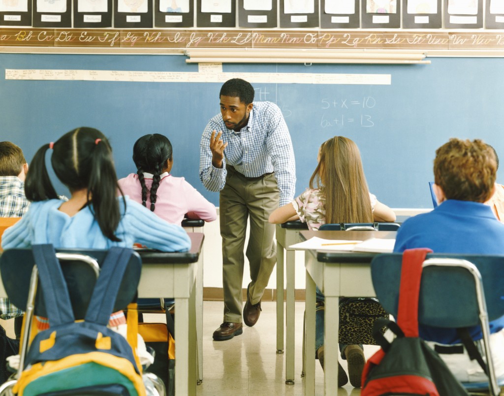 School ratings can add premium to home sale price ( Digital Vision/GettyImages)