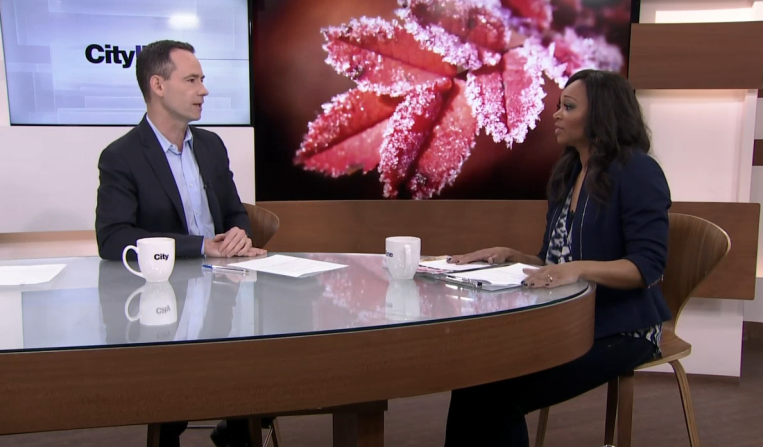 Bruce Sellery shares tips on when to buy a new appliance with Cityline host Tracey Moore.