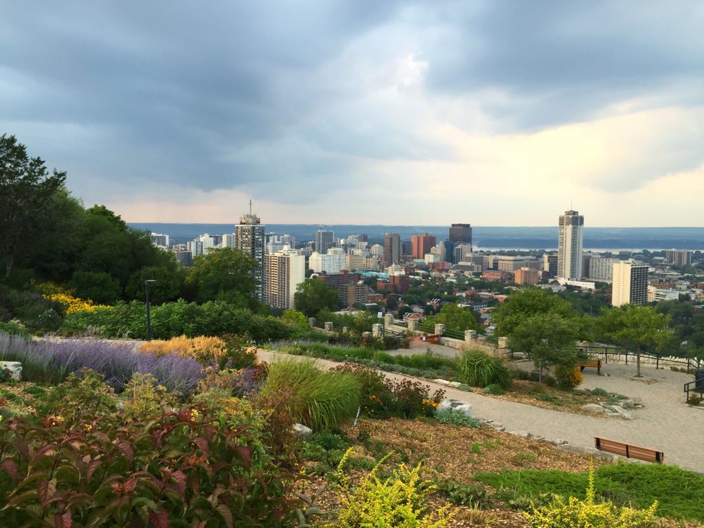 The view of the city of Hamilton from Sam Lawrence Park(Aronmolina/Wikipedia)