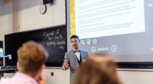 Mitchell Huynh teaches a Personal Finances 101 class at the University of Toronto Mississauga on Sept. 18, 2018.