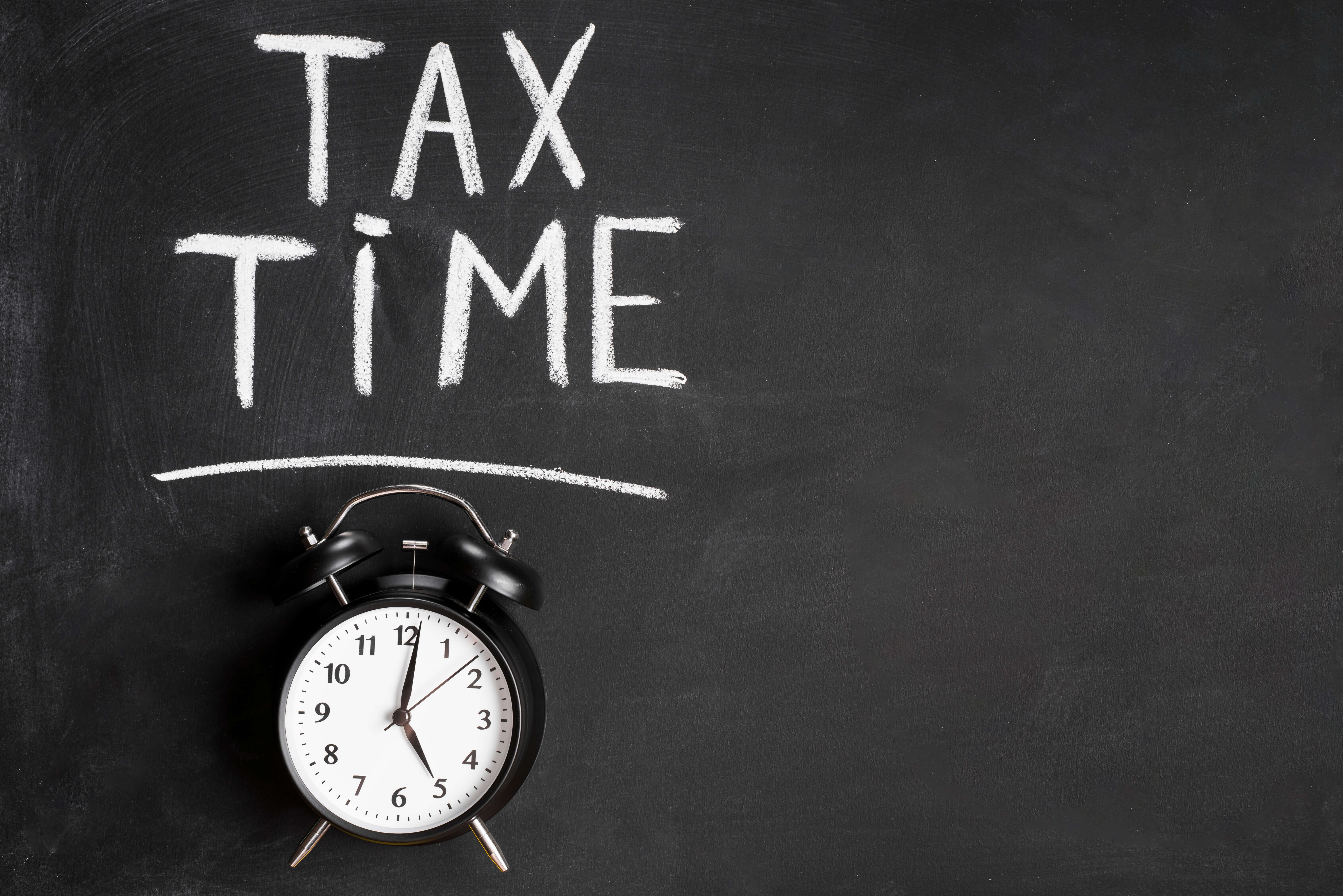 Tax time. Дедлайн it. Paying Taxes on time. How to avoid Taxation.