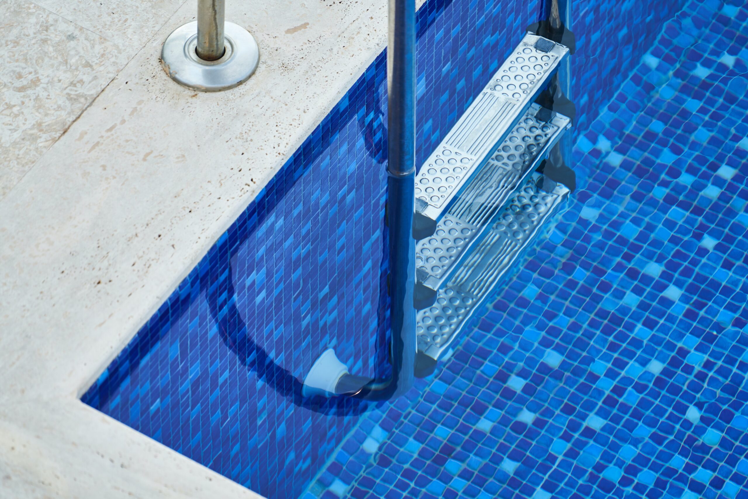 Swimming Pool Cost In Canada, How Much Does It Cost To Tile A Swimming Pool