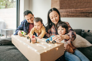 Parents spending time with children welcome to Canada: How RBC empowers newcomers to succeed