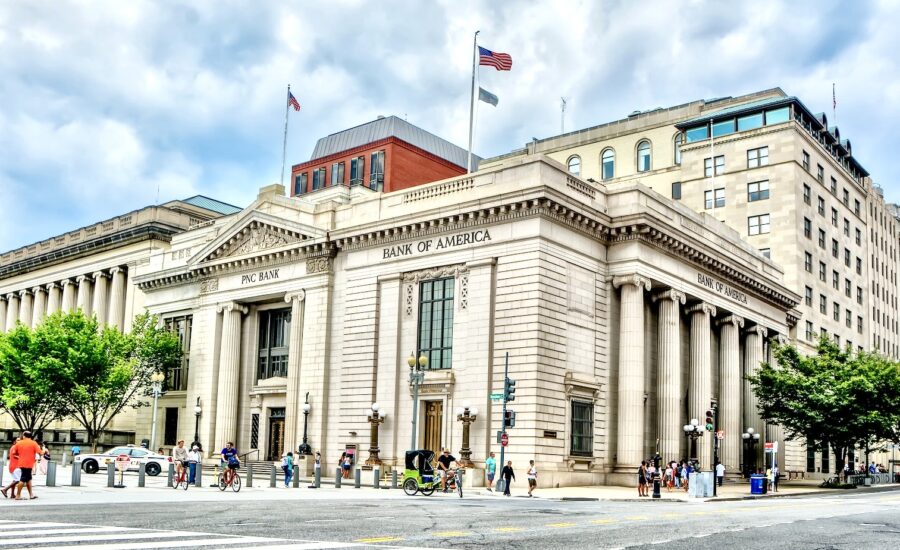 Photo of a Bank of America building