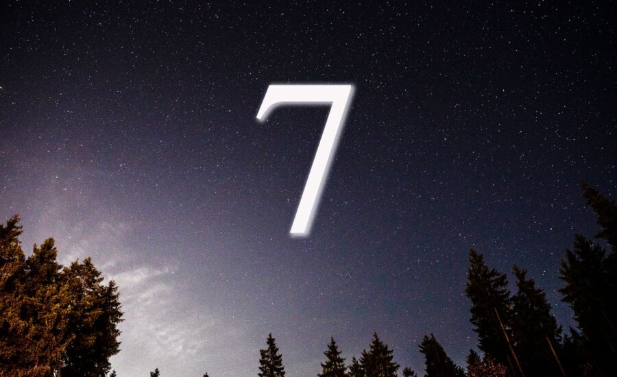 7 in the sky as an analogy of the Magnificent Seven