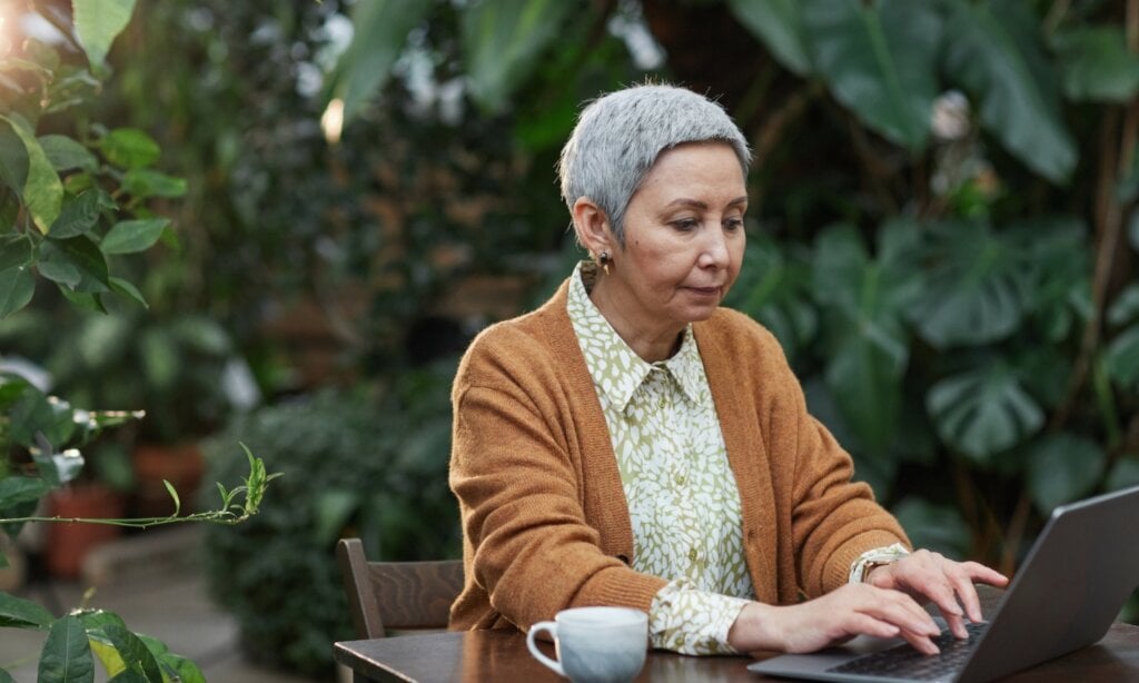 Take it early or defer? How to determine the best time to take CPP