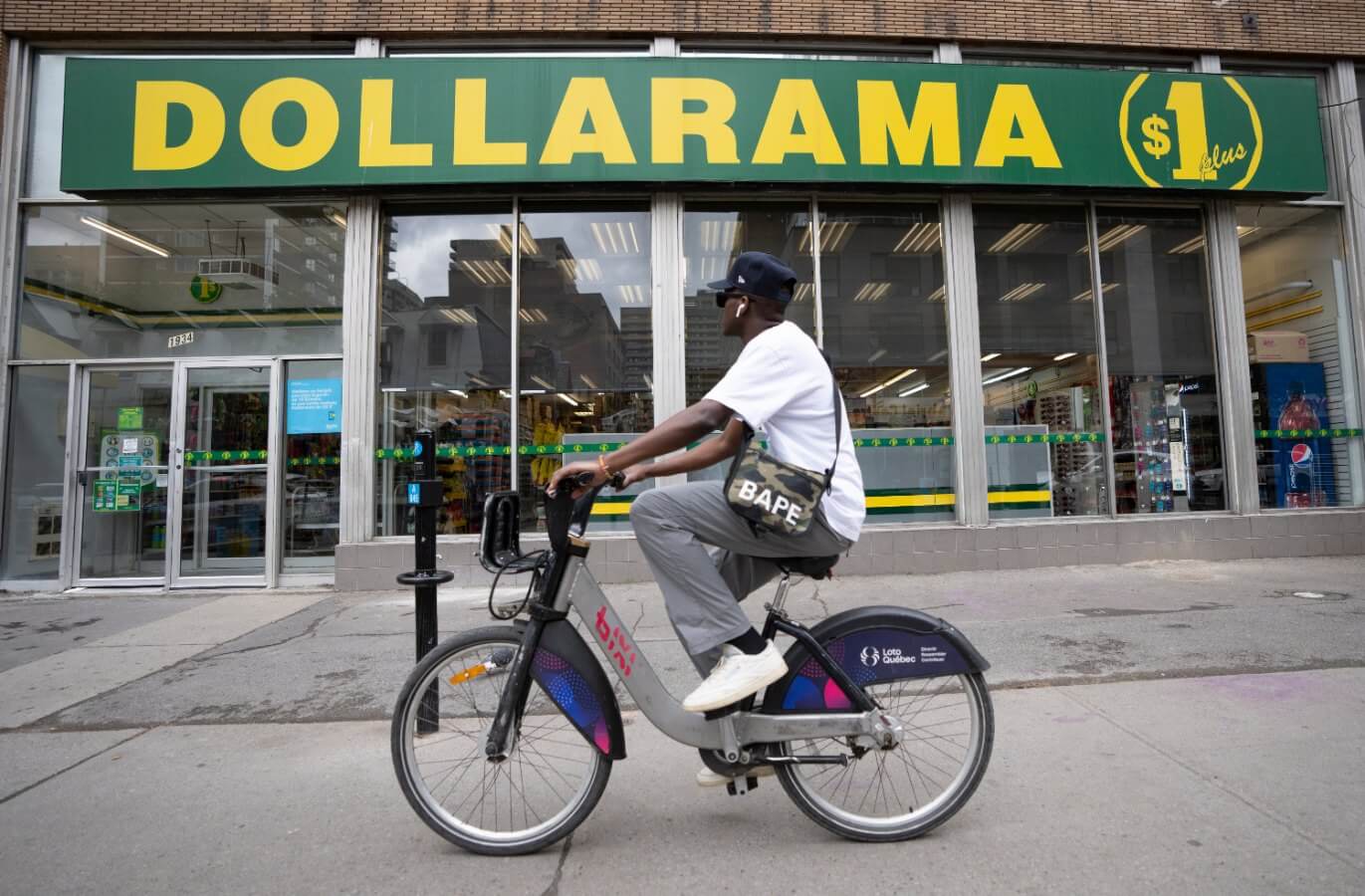 Notícias de ações para investidores: Dollarama, Transat e Roots liberam ganhos