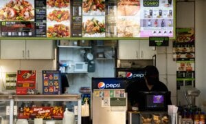 Restaurants Canada report shows three in four Canadians are eating out less often due to the high cost of living, and that share is even higher among those aged 18 to 34. (Montreal, Monday, Dec. 2, 2024.)