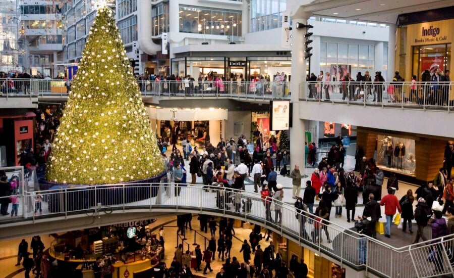 People Christmas shop in the Eaton Centre in Toronto, on December 23, 2009.