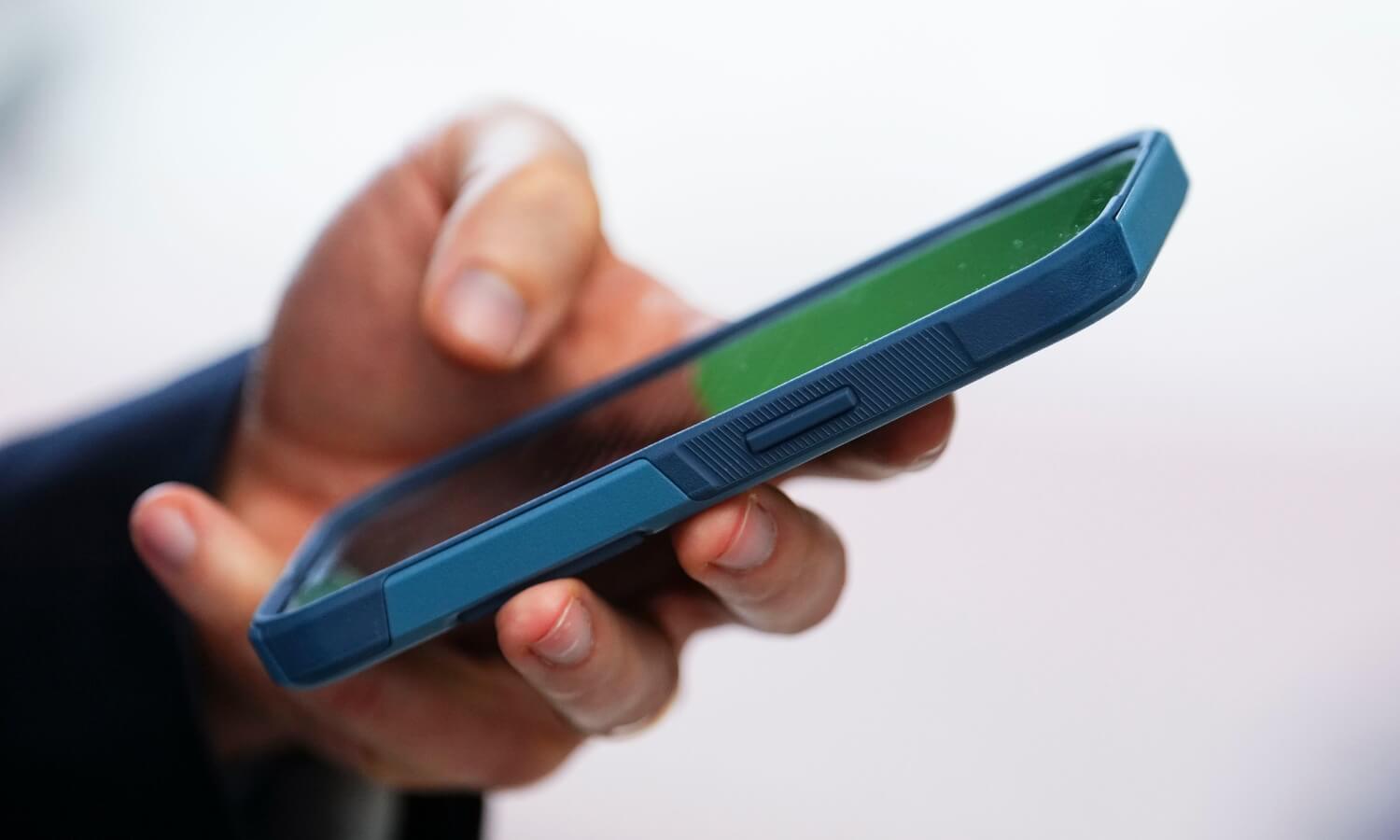 Here’s how to turn your child’s first phone into a money lesson