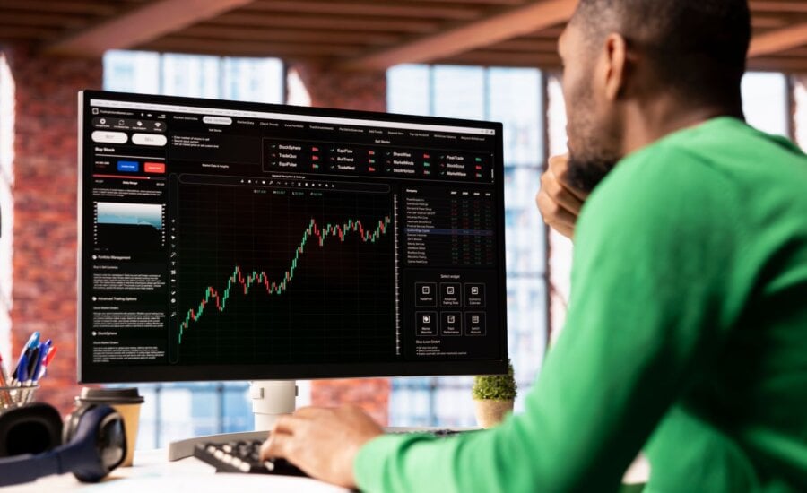 Hot stocks: Canada’s top performers in Q4 2025