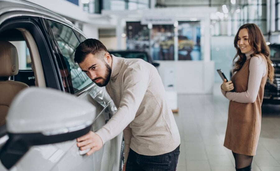 Are end-of-year car deals actually a good time to buy?