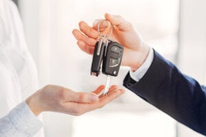 Handing over the keys to a new car