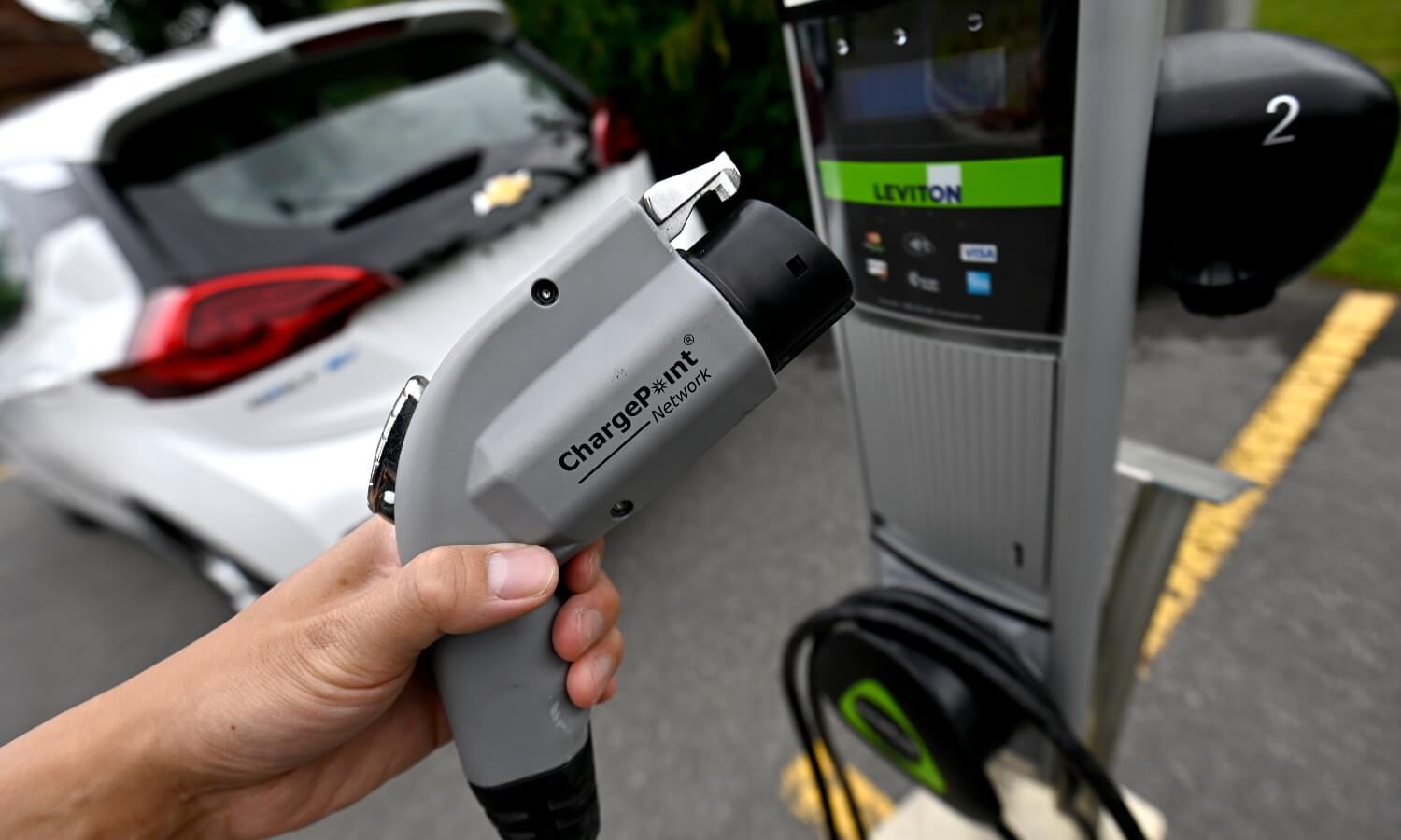 Canadians seek EV rentals to escape high fuel cost