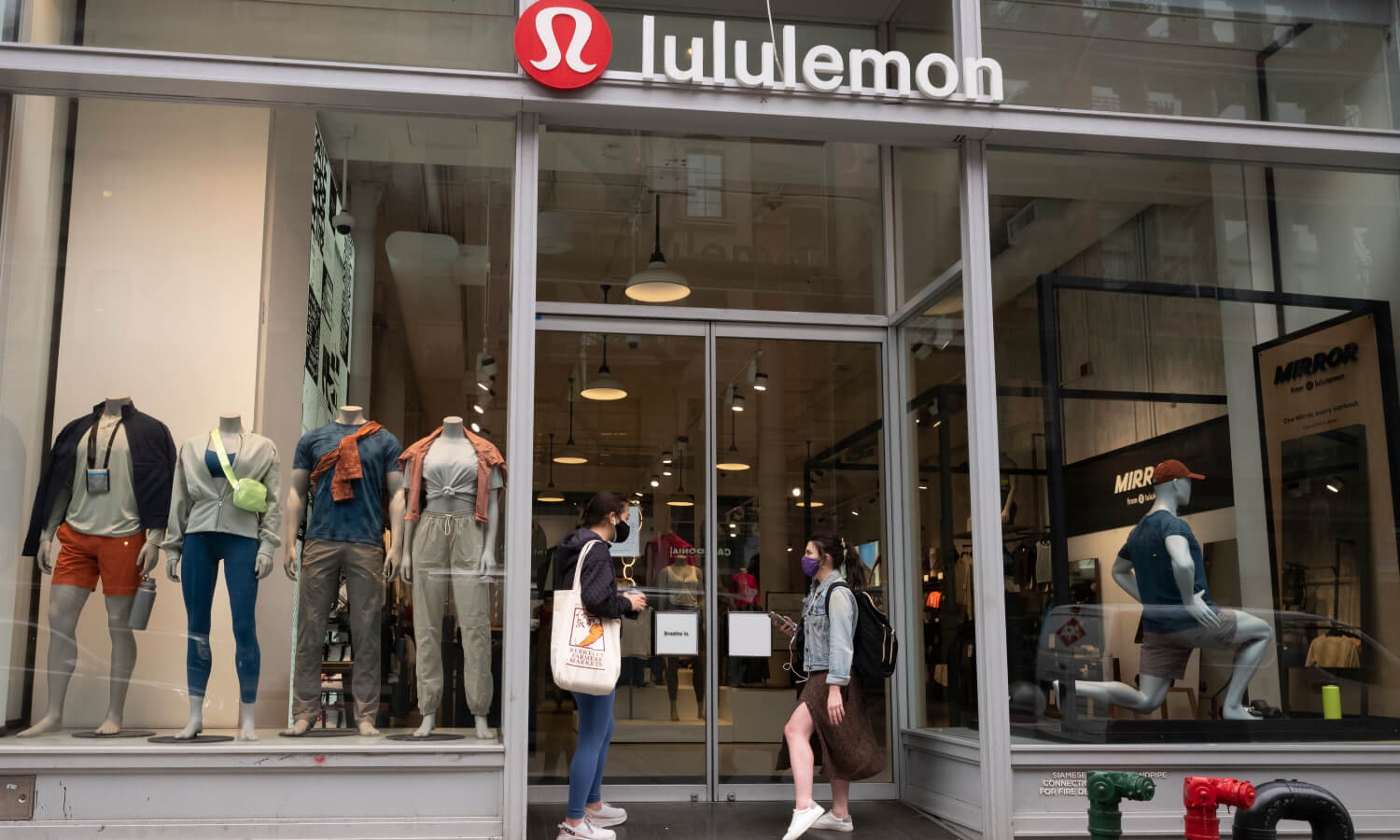 Stock news for investors: Couche-Tard profits rise as Lululemon cuts outlook
